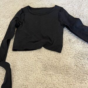 Black Long Sleeve Crop Top